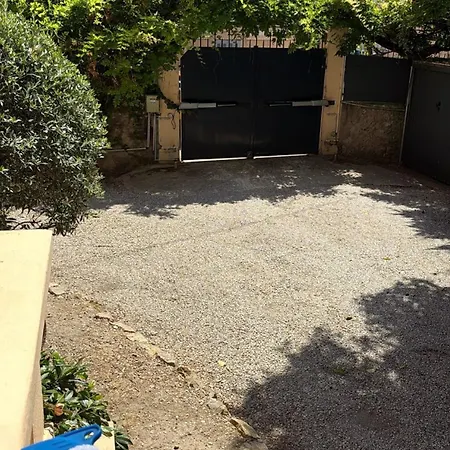 Ac-free Parking - Contemporary 4 Bedroom アパート