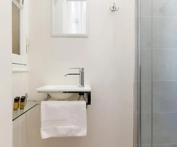 Maiffret 1 Apartment